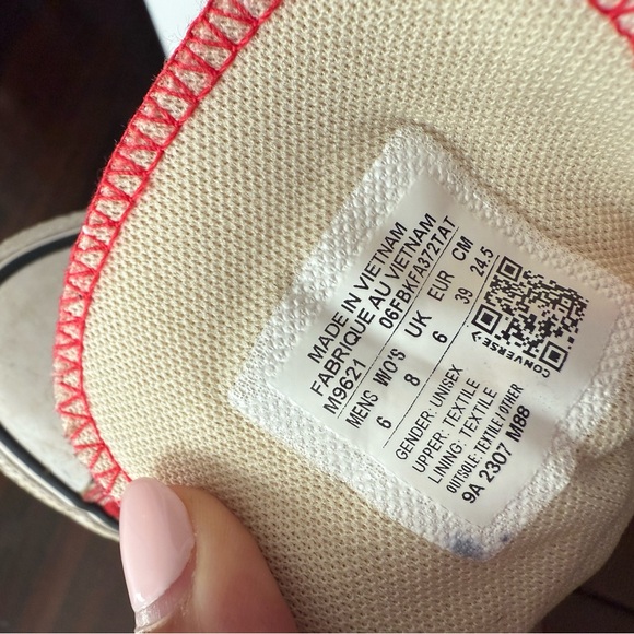 Converse All Star Red High-Tops - Picture 4 of 4